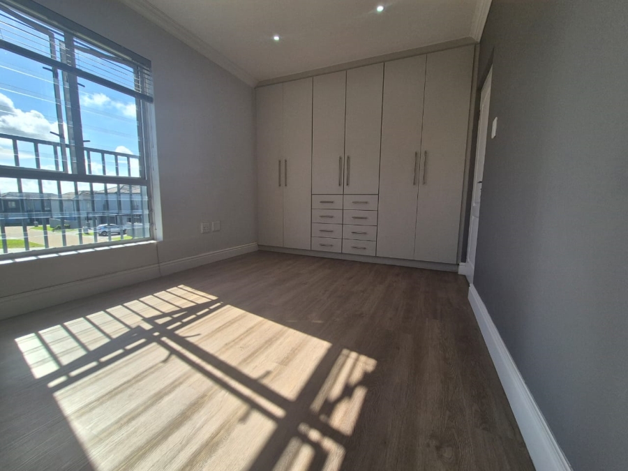To Let 3 Bedroom Property for Rent in Langeberg Heights Western Cape
